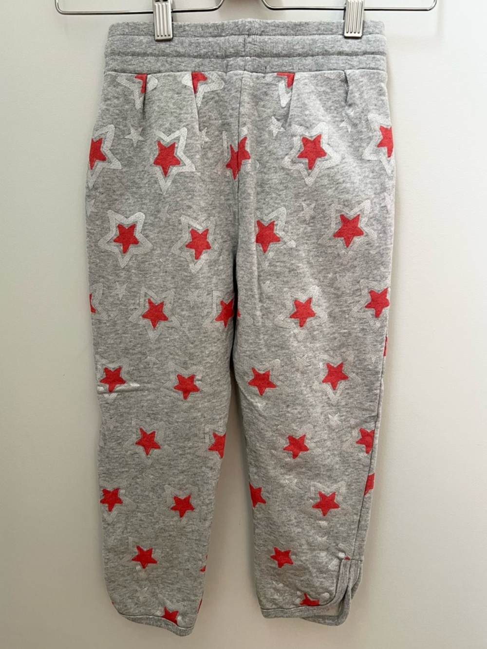Stella McCartney Kids Gray Joggers with Red Star Print